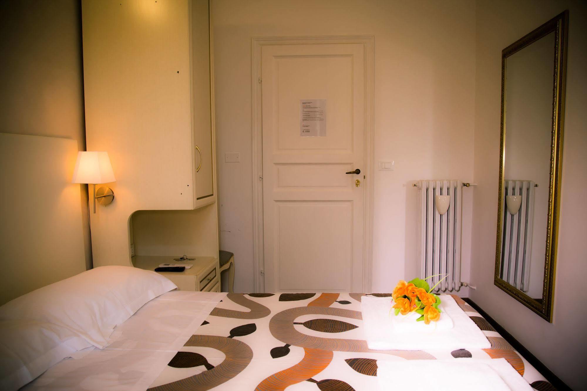 St. Peter Central Rooms B&B Rom Exteriör bild